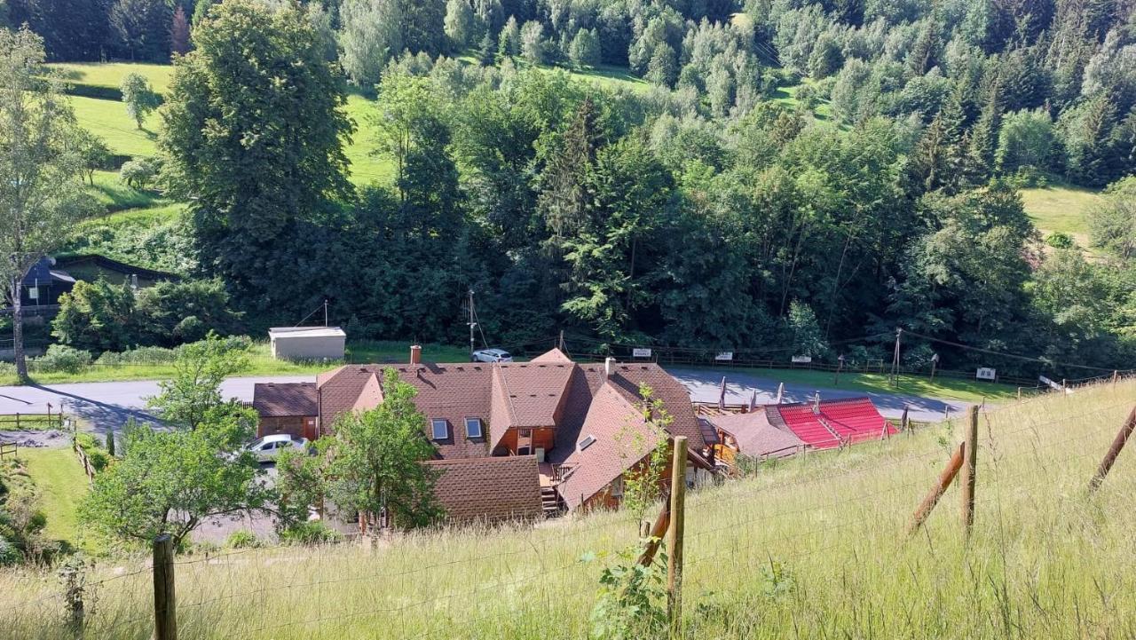 Hotel U Veselé lišky Hutisko Exterior foto